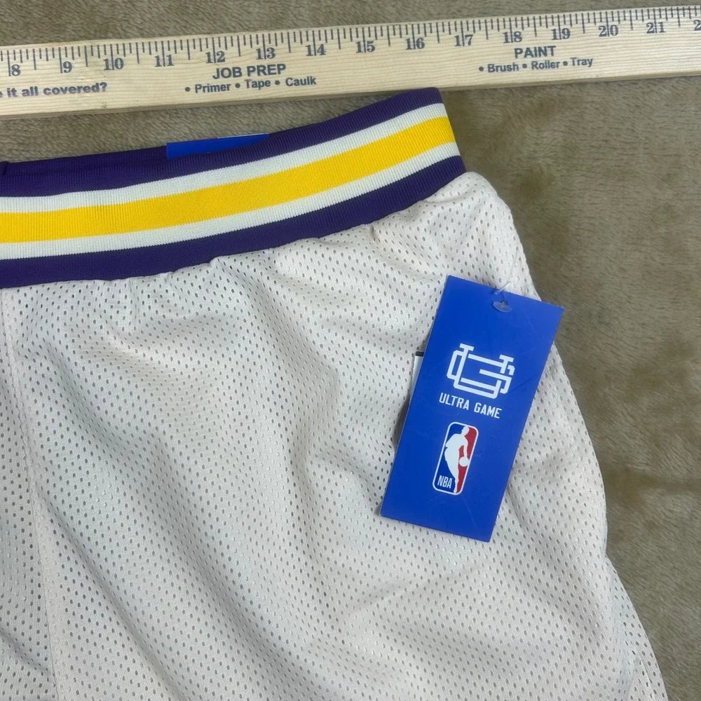 Ultra Game NBA‎ Los Angeles Lakers Mesh Basketball Shorts Cream Mens L VSMJ178S